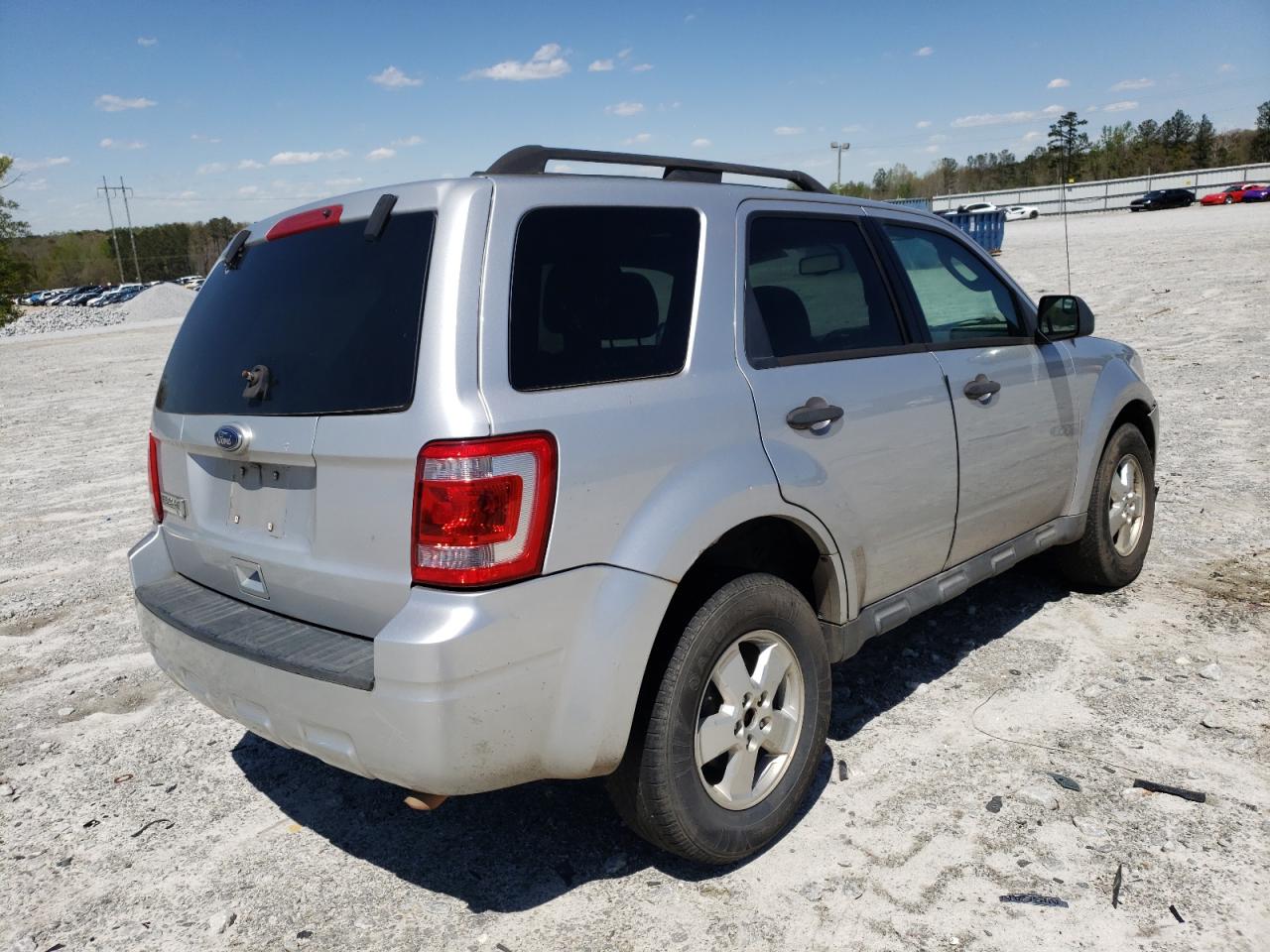 Photo 4 from auction – 2010 FORD ESCAPE XLT with VIN 1FMCU9D73AKA34741