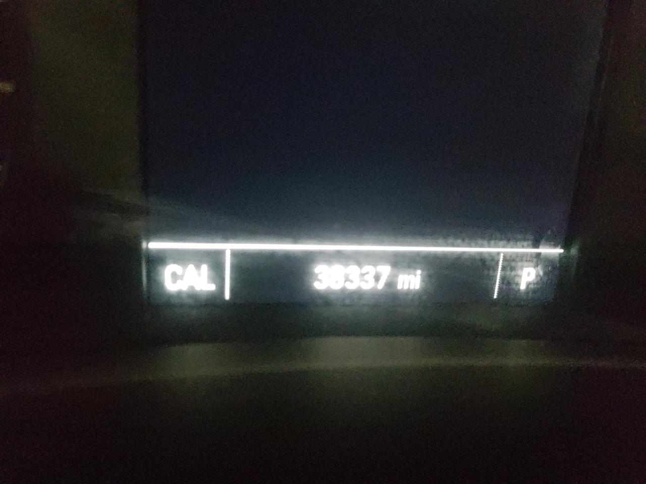Photo 8 from auction – 2018 CHEVROLET EQUINOX LT with VIN 2GNAXSEV2J6233961