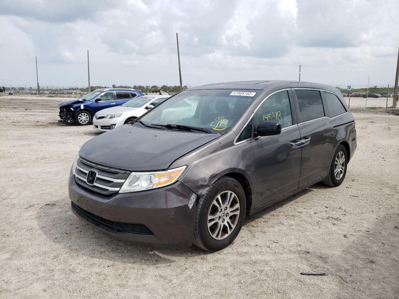 Photo 2 from auction – 2012 HONDA ODYSSEY EX with VIN 5FNRL5H66CB133517
