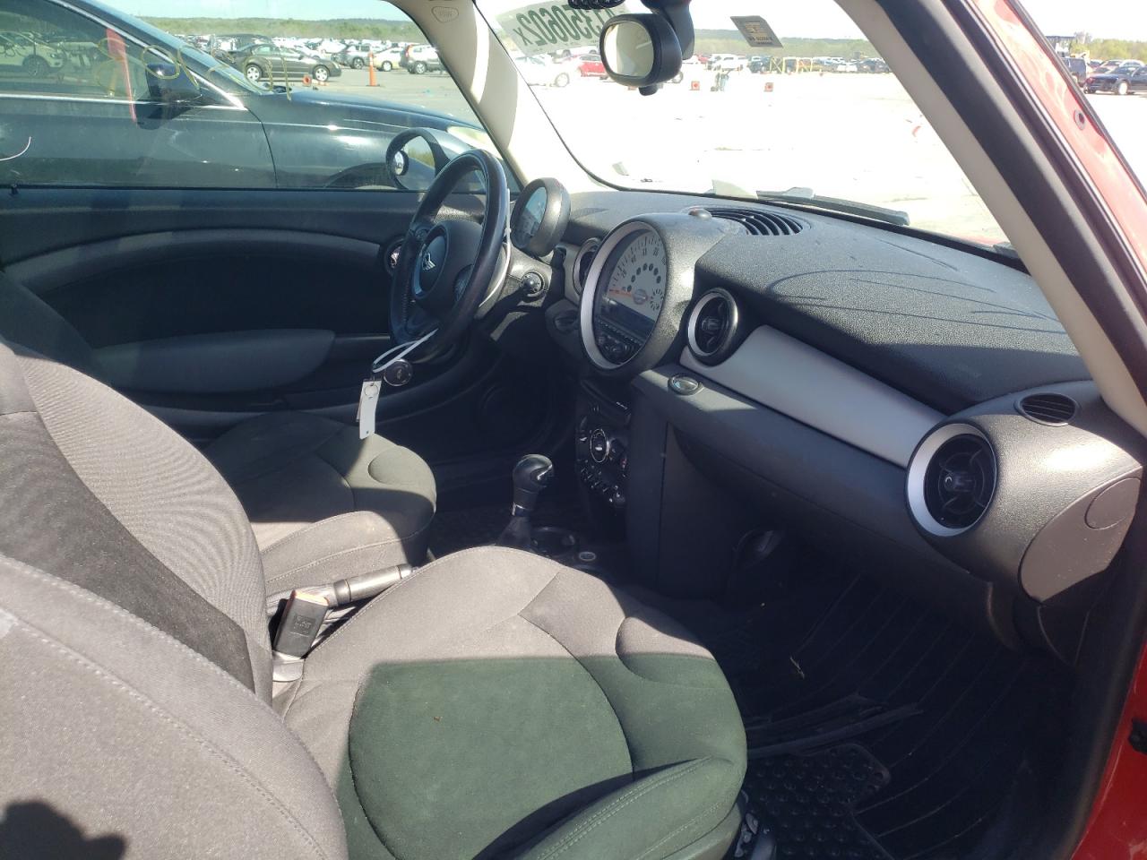 Foto 5 de la subasta – 2011 MINI COOPER CLU con VIN WMWZF3C54BT187997