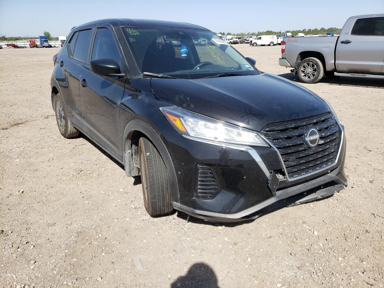 NISSAN KICKS 2022 with VIN 3N1CP5BV1NL475748 - Photo from auction