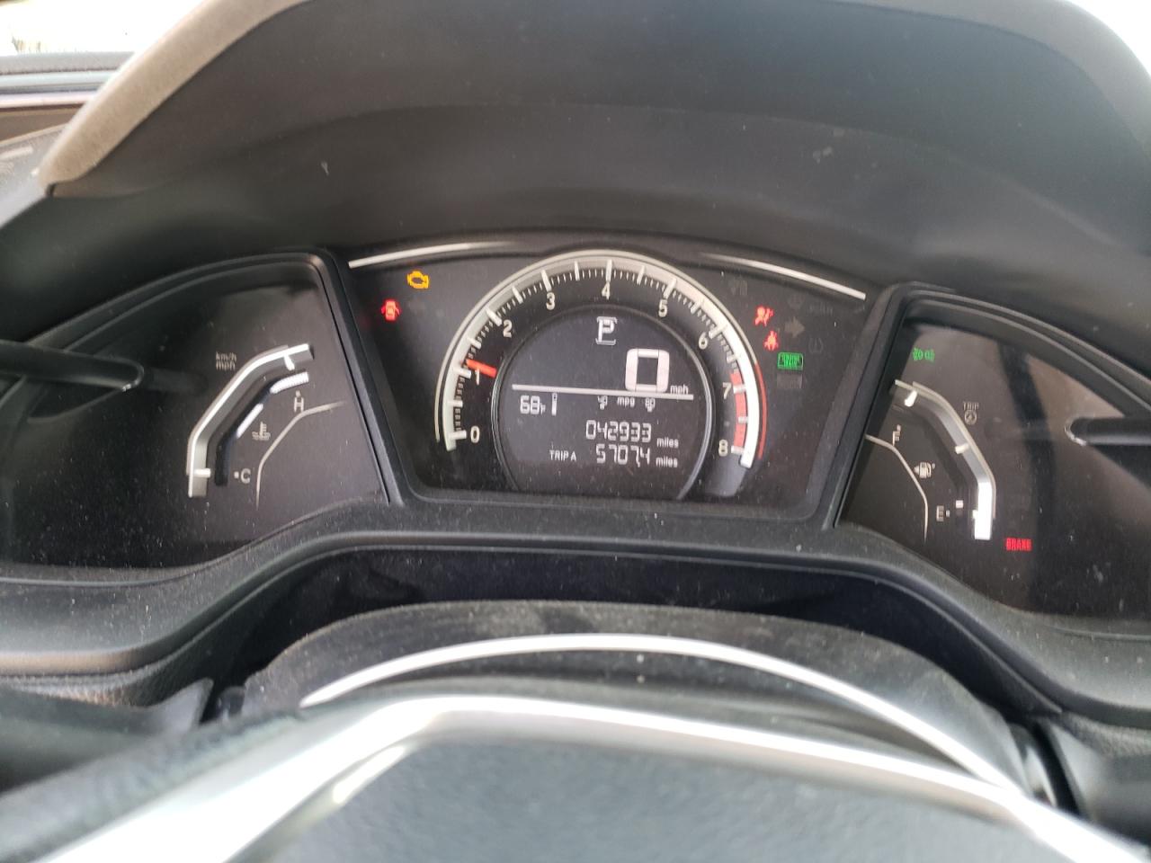 Photo 8 from auction – 2016 HONDA CIVIC LX with VIN 2HGFC4B08GH308255
