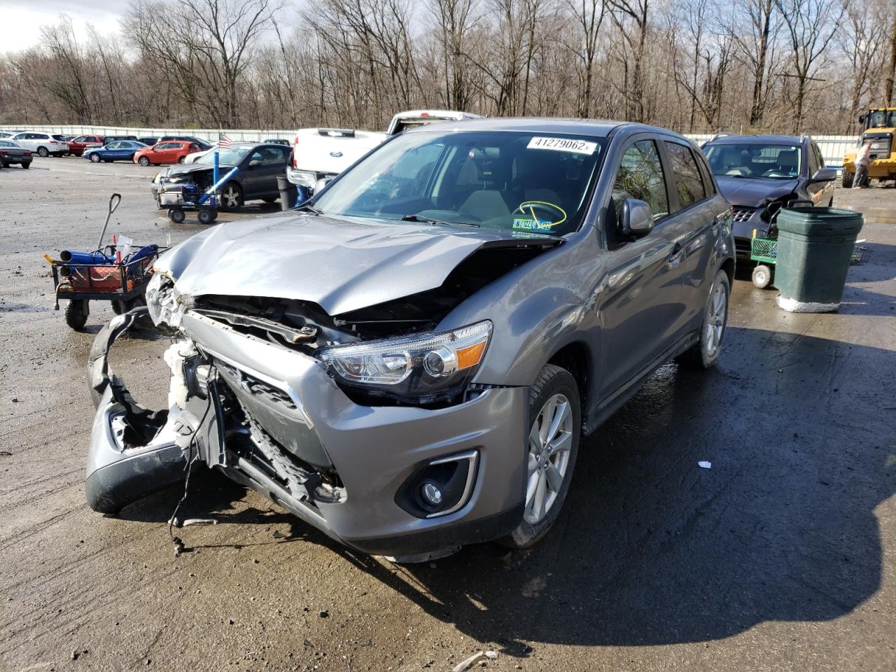 Photo 2 from auction – 2015 MITSUBISHI OUTLANDER with VIN 4A4AP3AW7FE028452