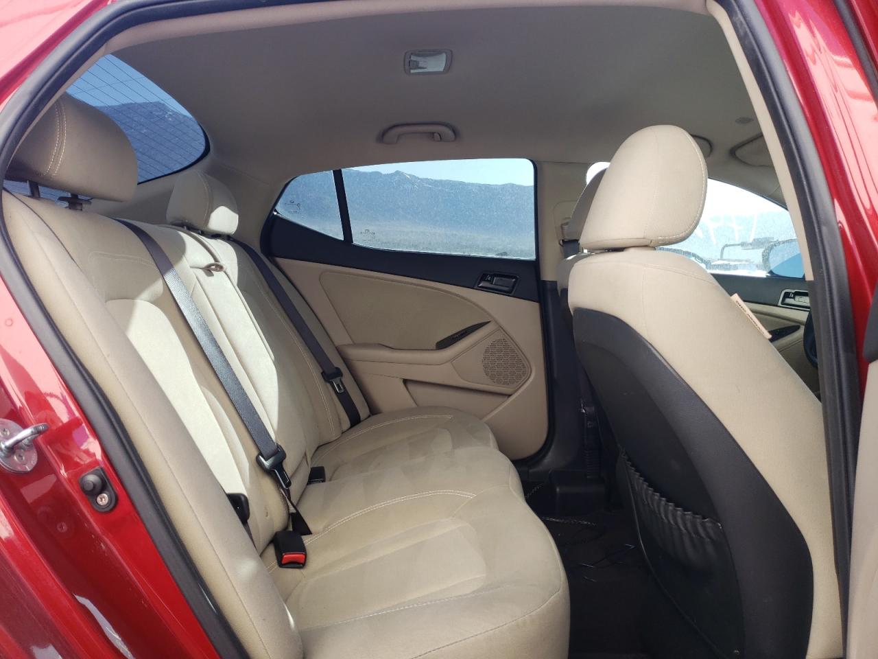 Photo 6 from auction – 2011 KIA OPTIMA LX with VIN KNAGM4A73B5066700