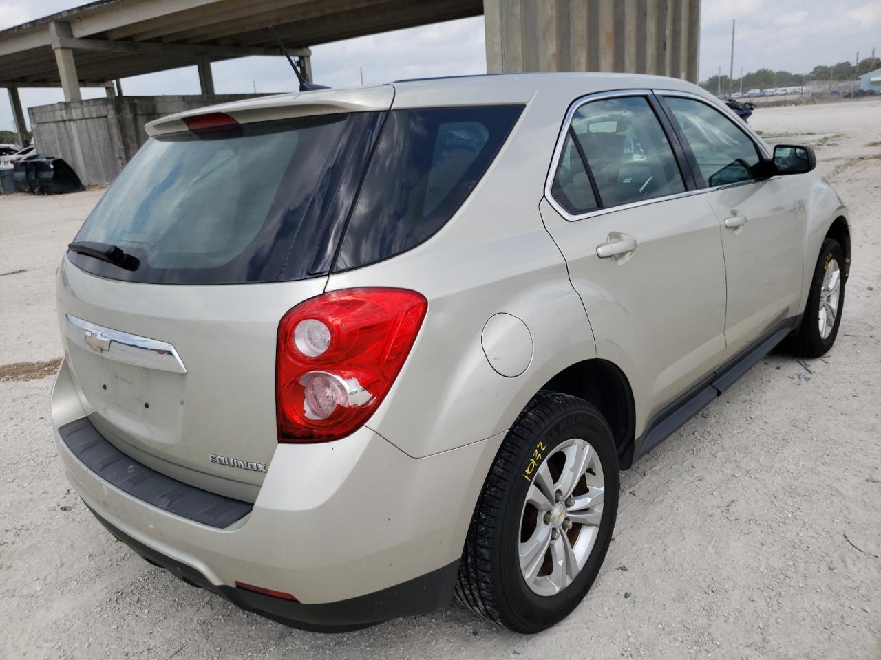 Photo 4 from auction – 2014 CHEVROLET EQUINOX LS with VIN 2GNALAEK7E6259859