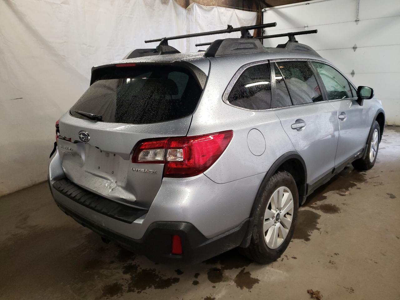 Photo 4 from auction – 2018 SUBARU OUTBACK 2. with VIN 4S4BSACC5J3237853
