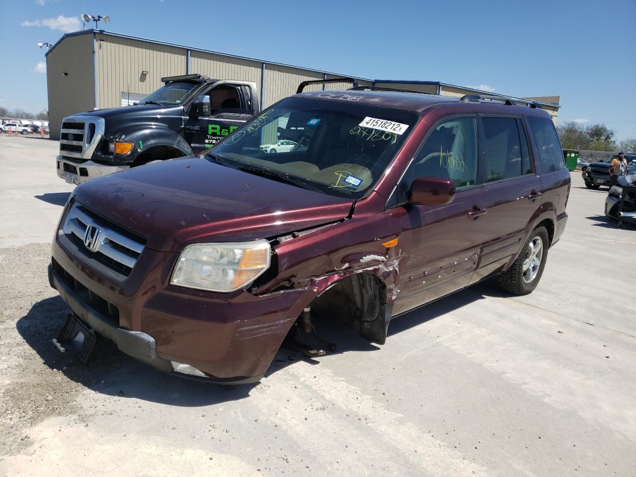 Photo 2 from auction – 2007 HONDA PILOT EXL with VIN 5FNYF18597B029807