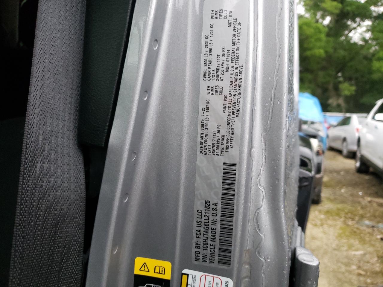 Photo 10 from auction – 2020 JEEP GLADIATOR with VIN 1C6HJTAG6LL211825