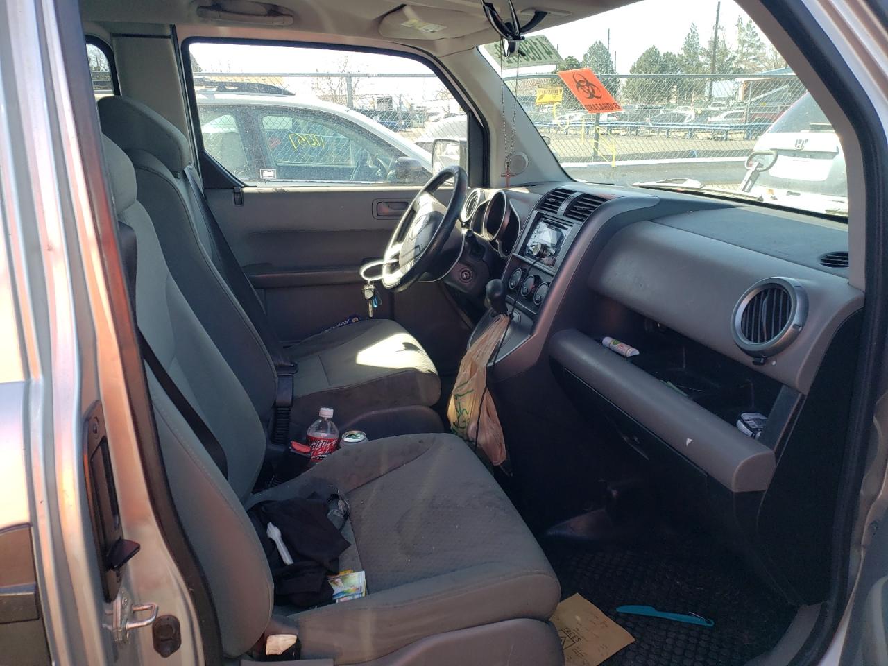 Photo 5 from auction – 2010 HONDA ELEMENT LX with VIN 5J6YH2H38AL000280