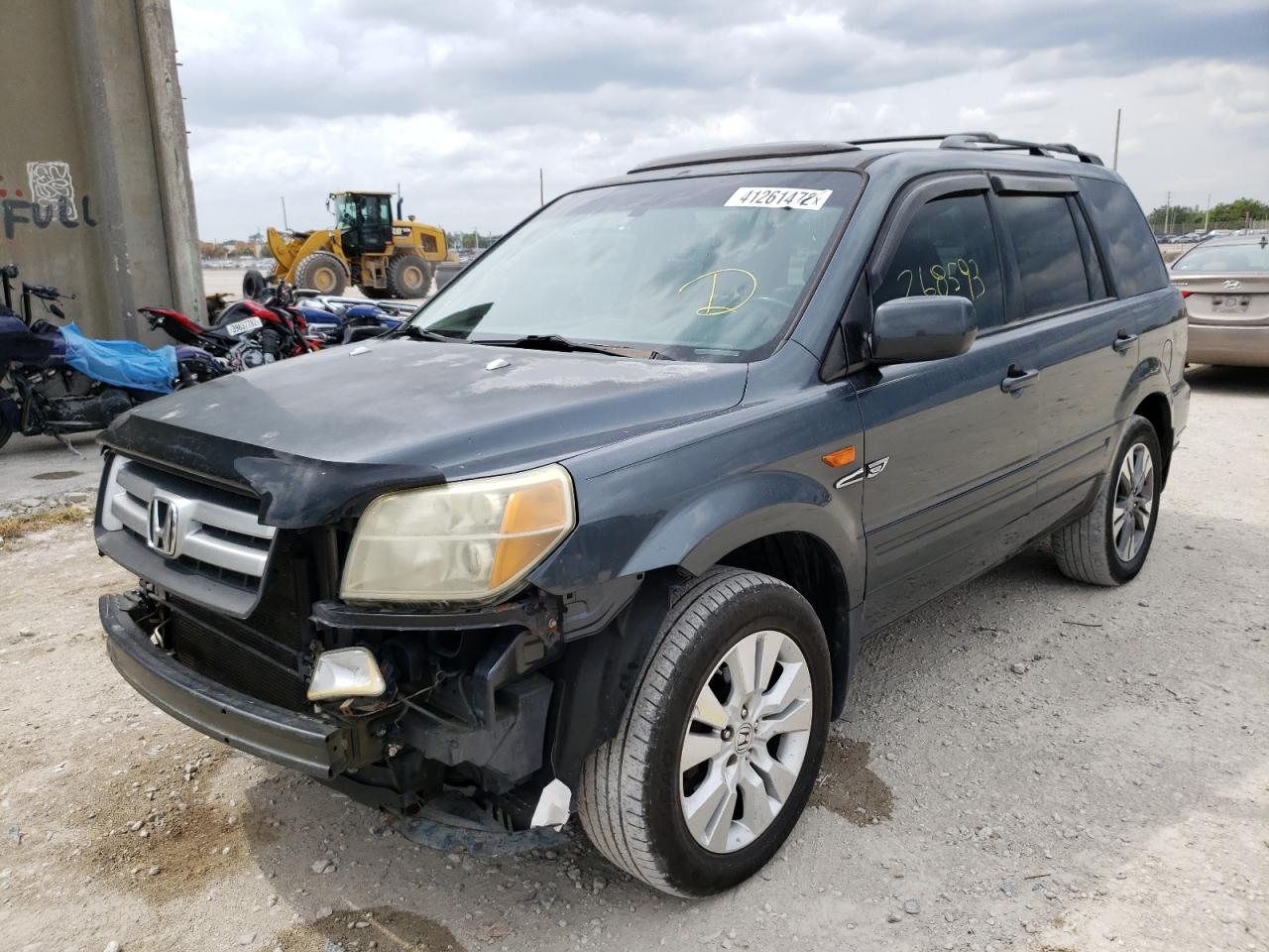 Photo 2 from auction – 2006 HONDA PILOT EX with VIN 5FNYF286X6B049898