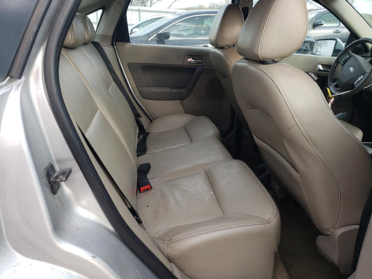 Photo 6 from auction – 2010 FORD FOCUS SES with VIN 1FAHP3GN0AW209910