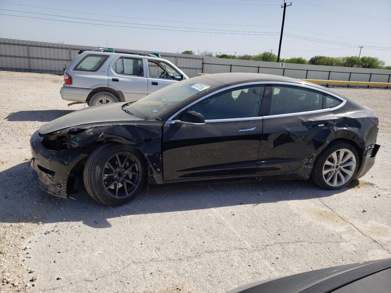 Photo 9 from auction – 2018 TESLA MODEL 3 with VIN 5YJ3E1EA7JF060334