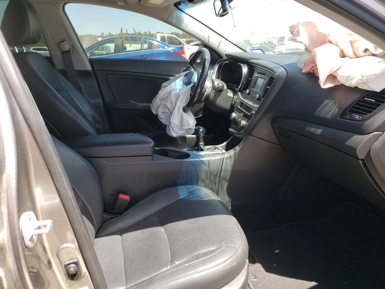 Photo 5 from auction – 2015 KIA OPTIMA SX with VIN 5XXGR4A62FG471217