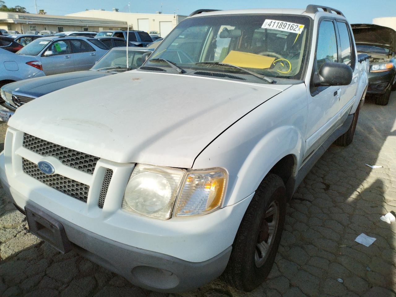 Photo 2 from auction – 2001 FORD EXPLORER S with VIN 1FMZU67E61UA21182