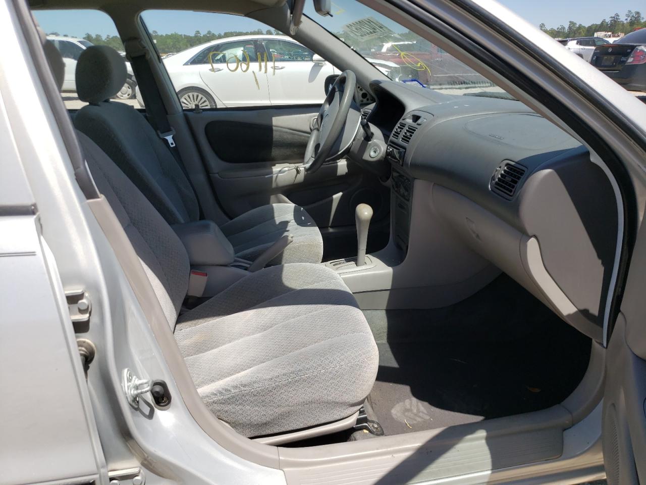 Photo 5 from auction – 2000 TOYOTA COROLLA VE with VIN 1NXBR12E0YZ397965