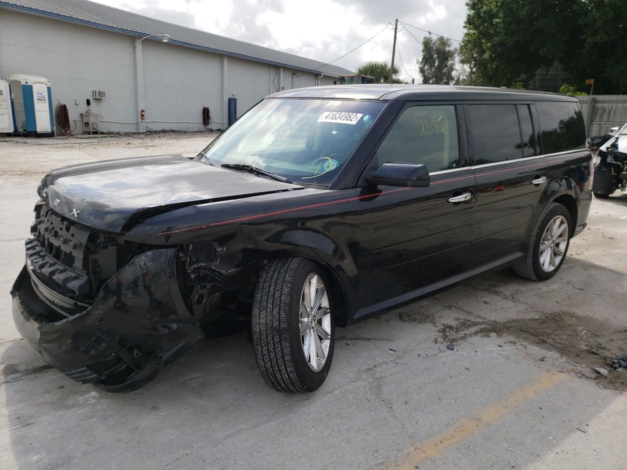 Photo 2 from auction – 2019 FORD FLEX LIMIT with VIN 2FMGK5D87KBA13640