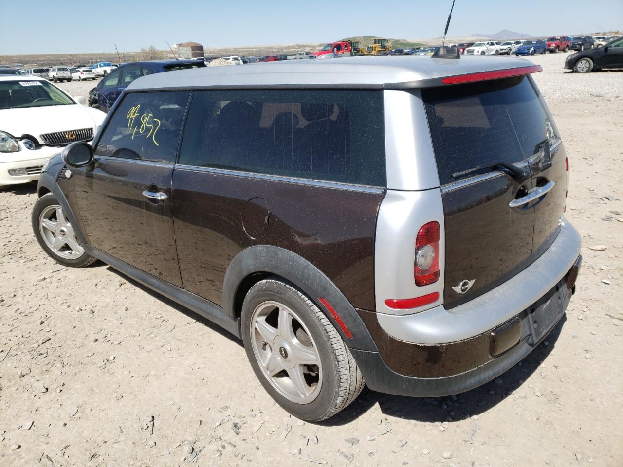 Zdjęcie 3 z aukcji – 2010 MINI COOPER CLU z VIN WMWML3C59ATX37910