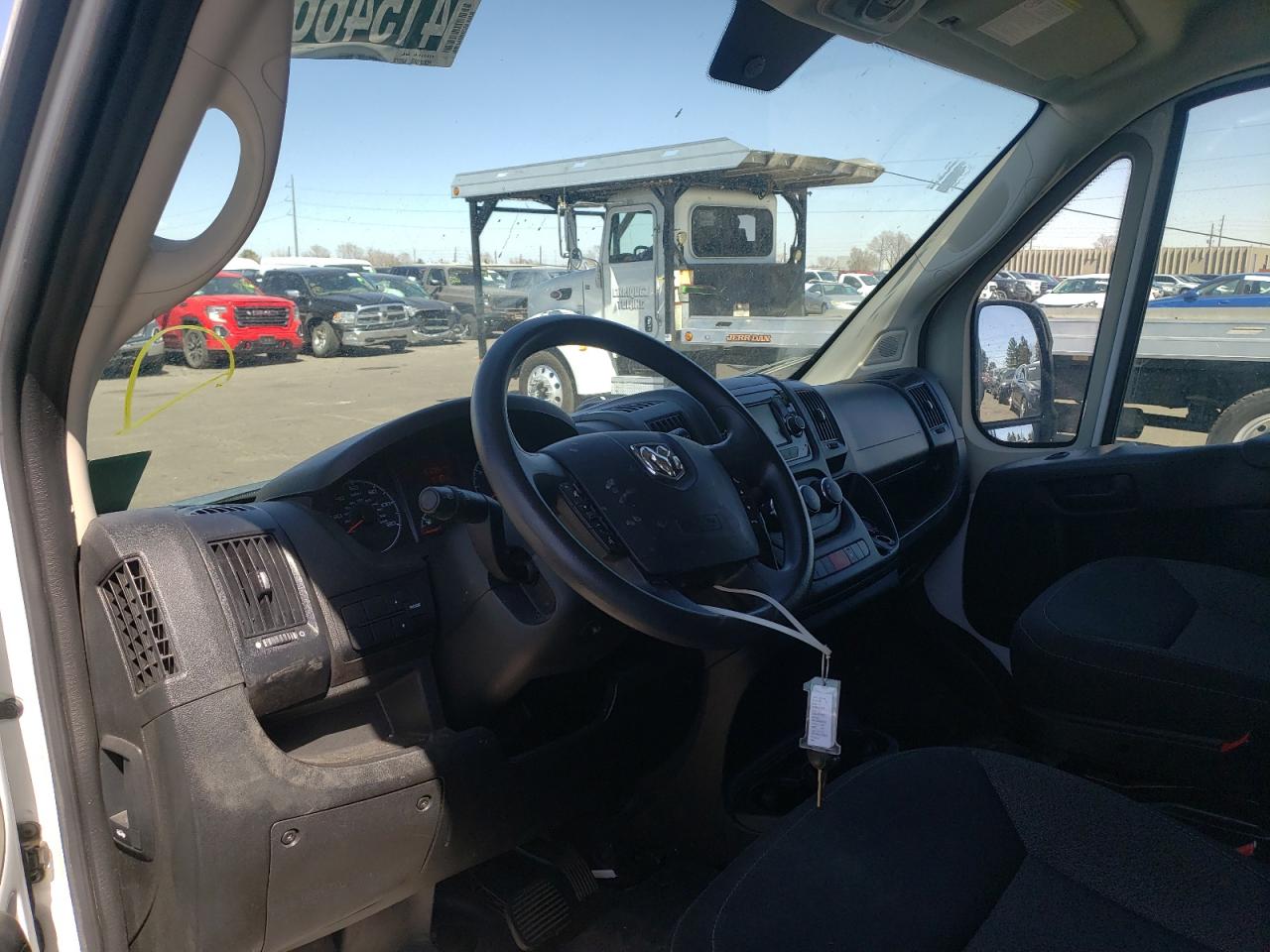 Photo 9 from auction – 2019 RAM PROMASTER with VIN 3C6TRVCG7KE522991