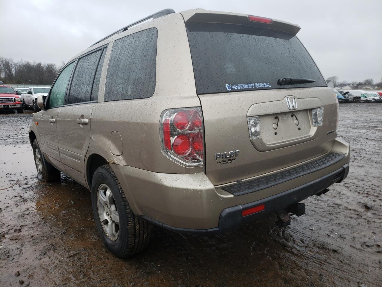 Photo 3 from auction – 2006 HONDA PILOT EX with VIN 2HKYF18616H516203