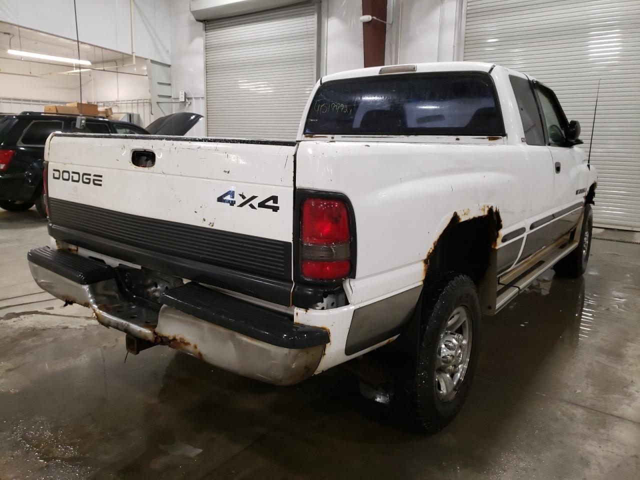 Photo 4 from auction – 1998 DODGE RAM 2500 with VIN 3B7KF22W7WG164791