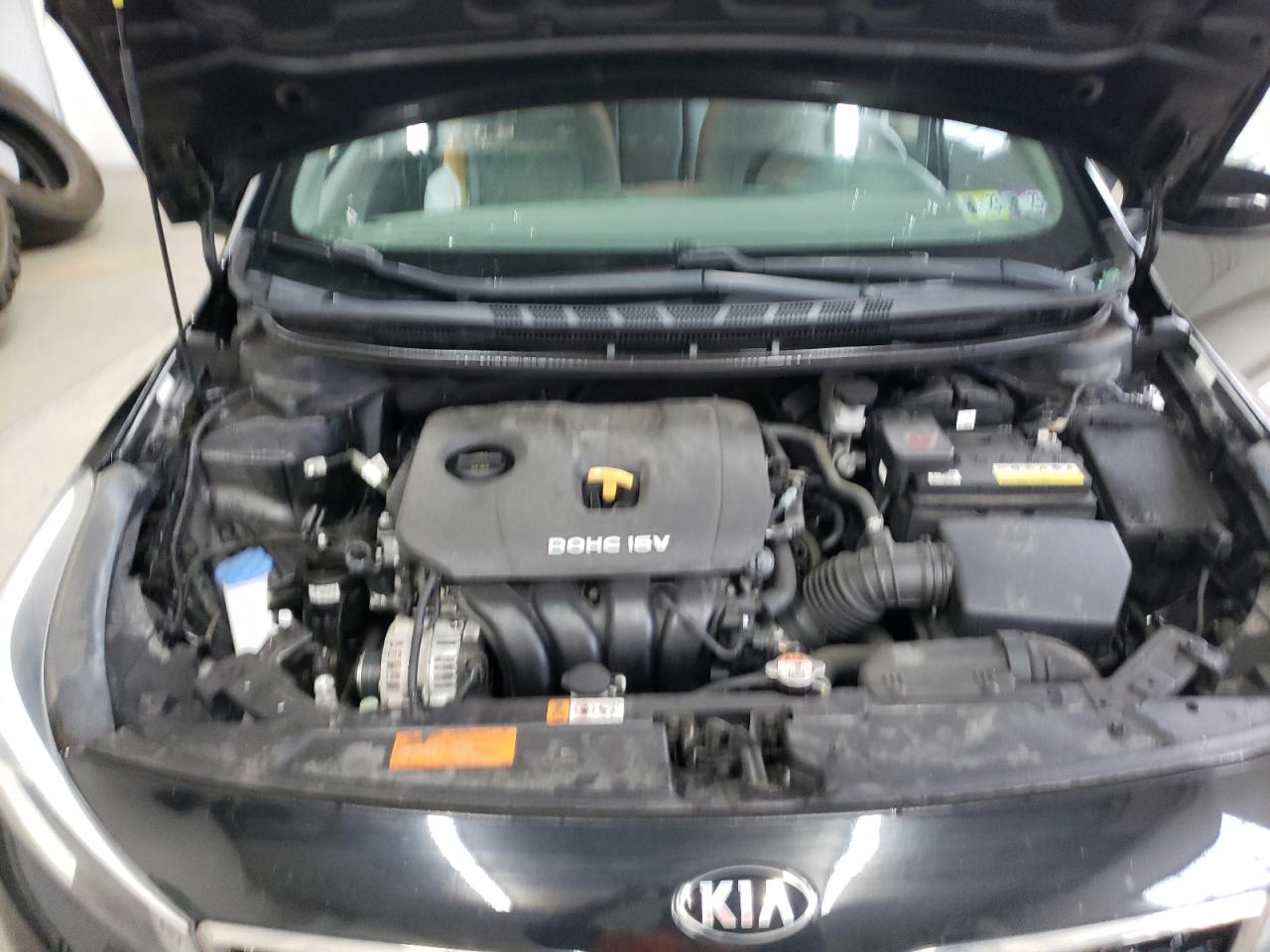 Photo 7 from auction – 2017 KIA FORTE LX with VIN 3KPFL4A75HE054398