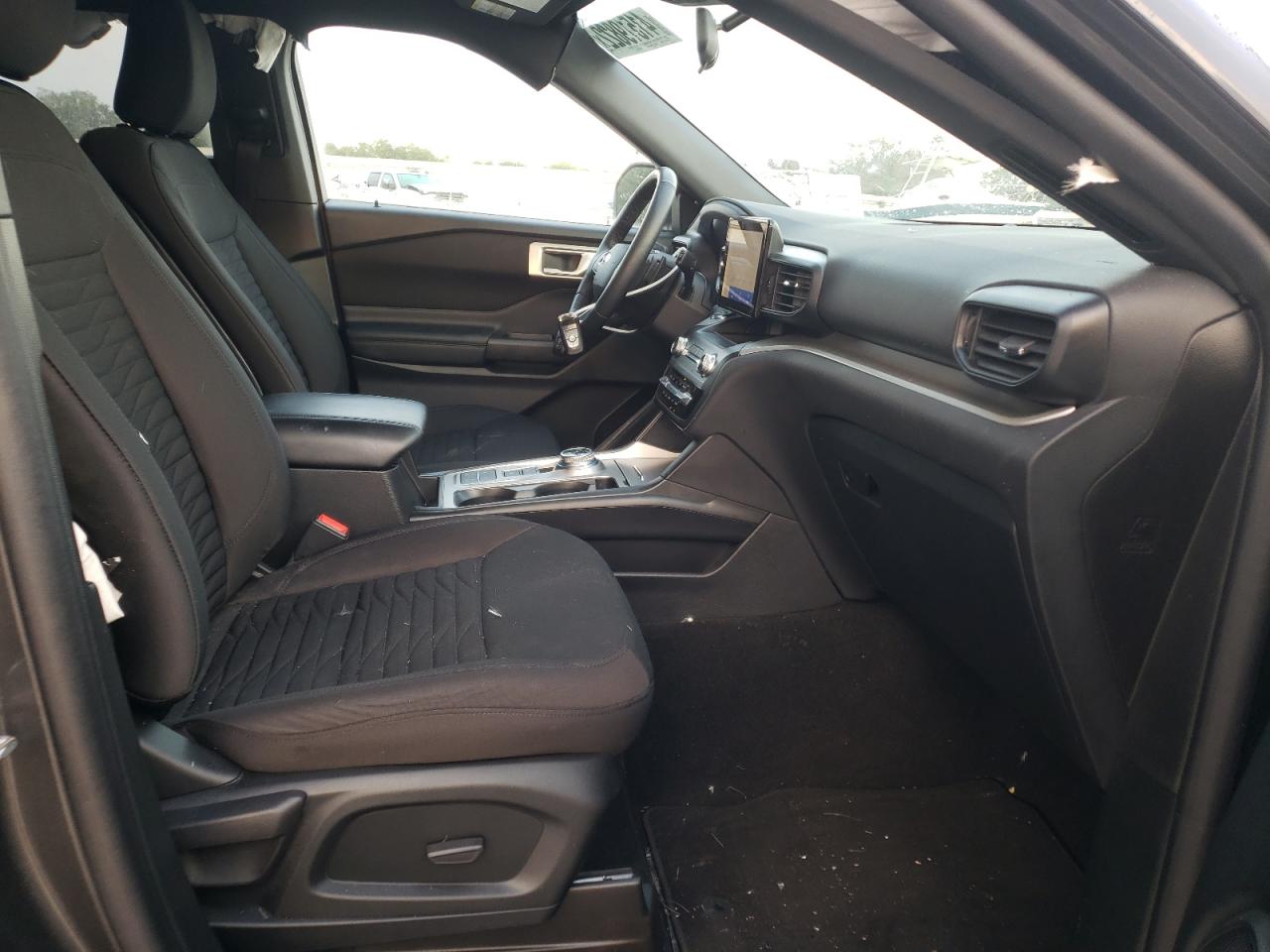 Photo 5 from auction – 2020 FORD EXPLORER X with VIN 1FMSK7DH2LGC42145