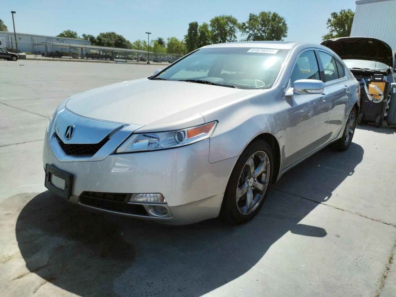 Photo 14 from auction – 2009 ACURA TL with VIN 19UUA96589A004912