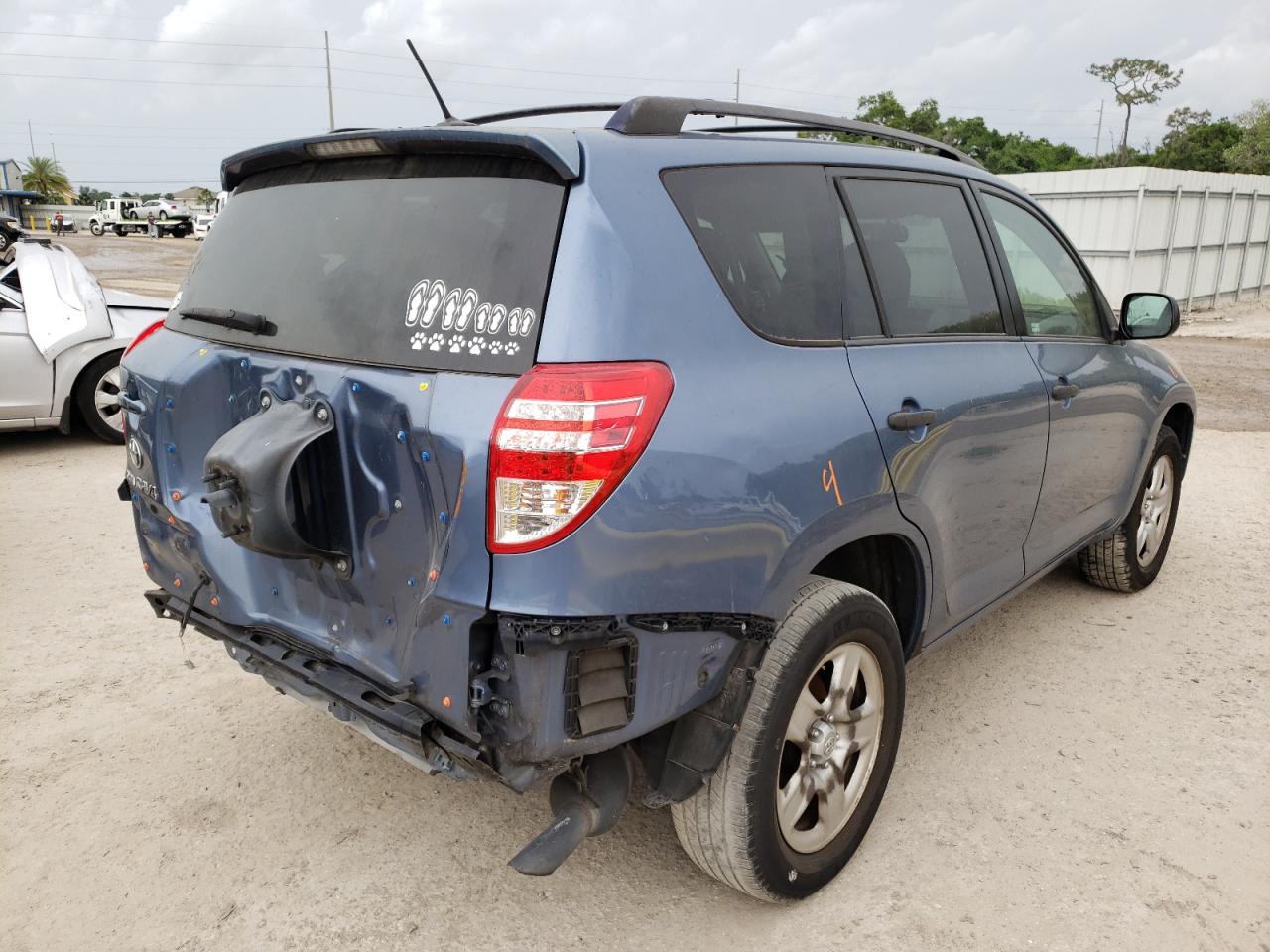 Photo 4 from auction – 2010 TOYOTA RAV4 with VIN JTMKF4DV2A5021330