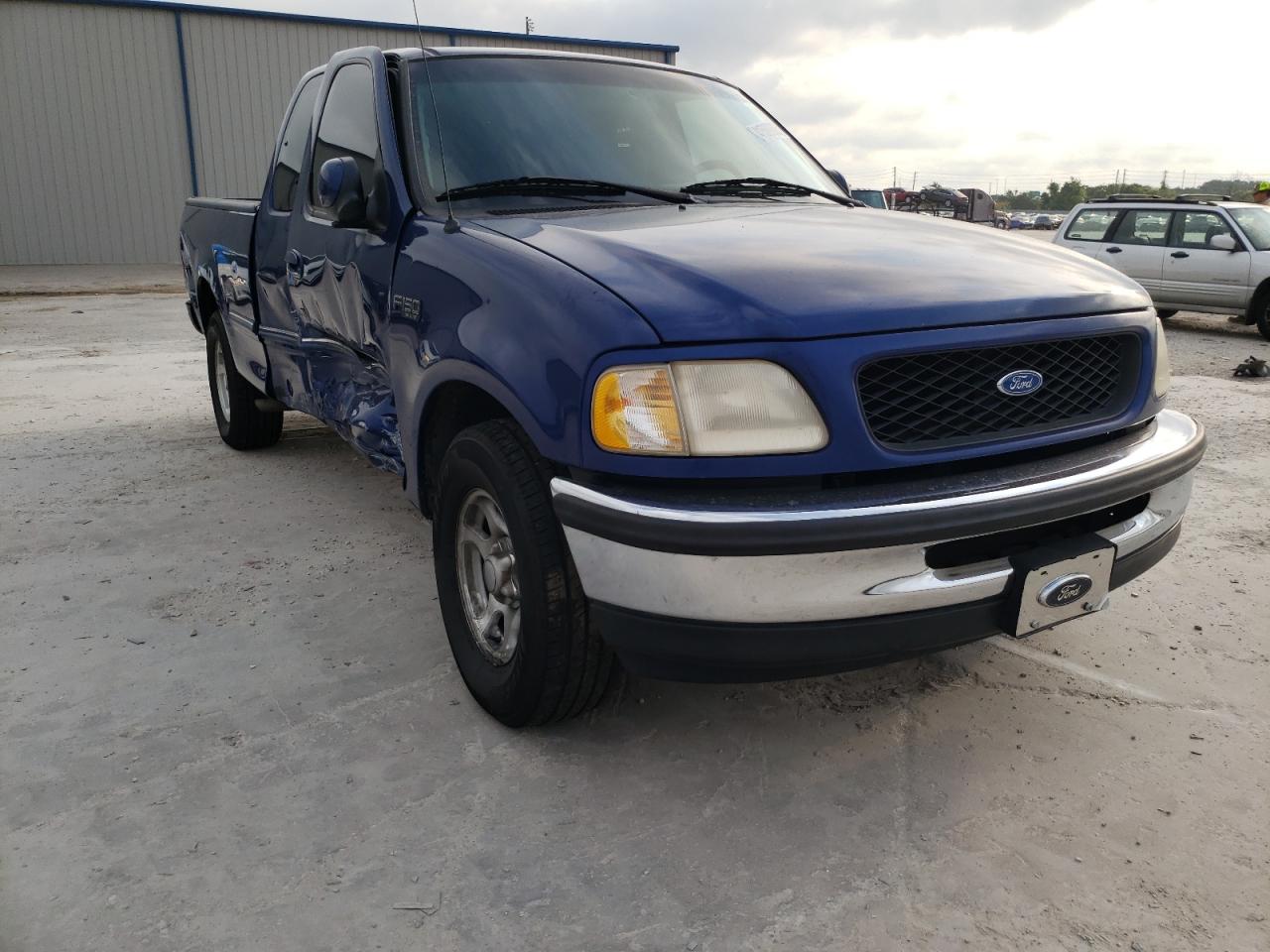 FORD F150 1997 with VIN 1FTDX1767VNA95972 - Photo from auction