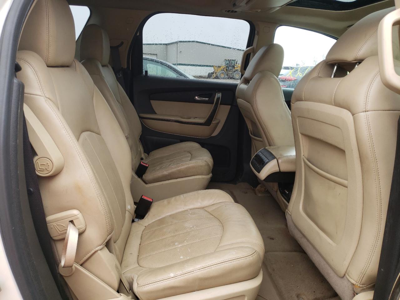 Photo 6 from auction – 2012 GMC ACADIA DEN with VIN 1GKKVTED0CJ194880