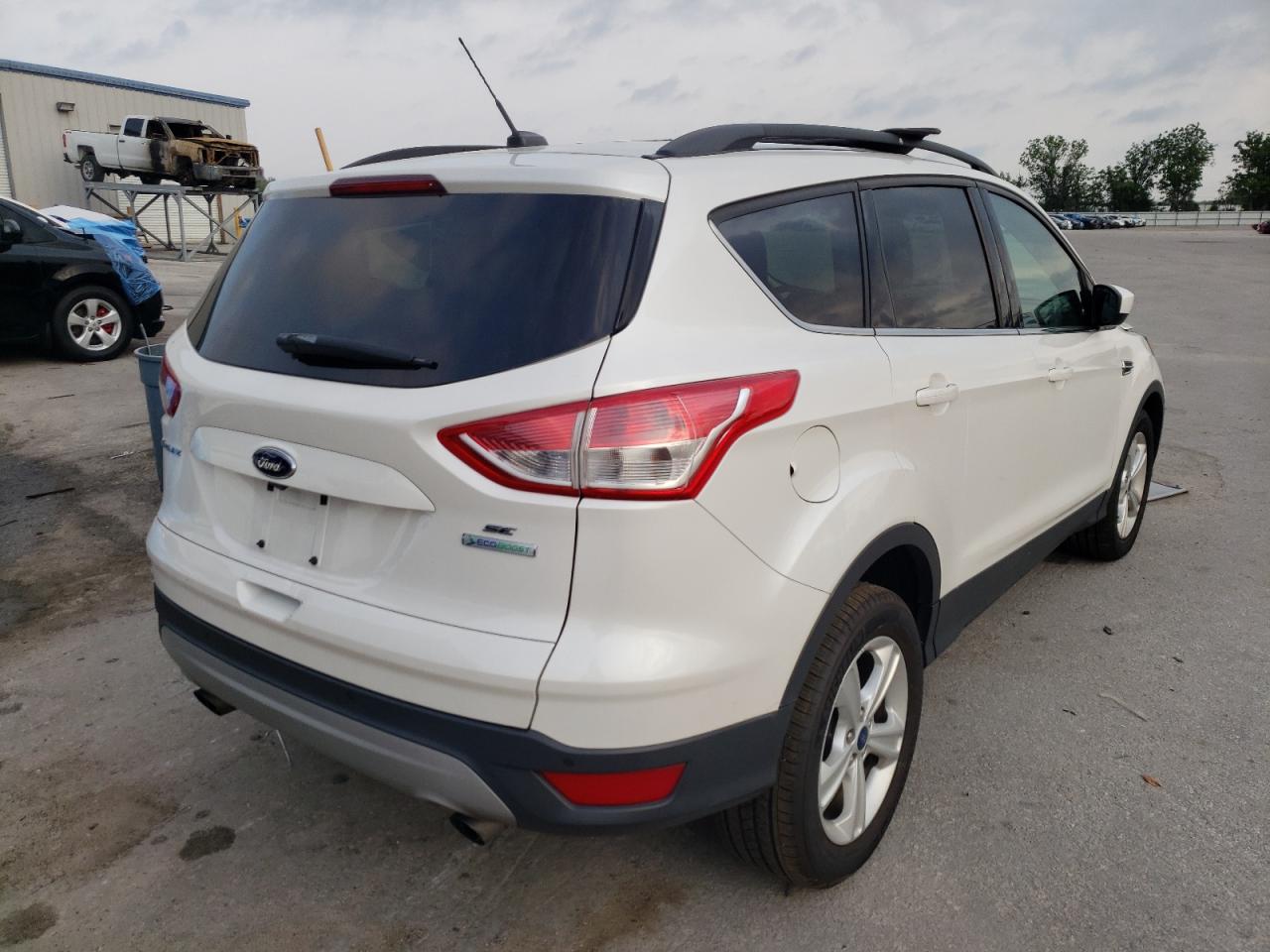 Photo 4 from auction – 2015 FORD ESCAPE SE with VIN 1FMCU0GX9FUC56087