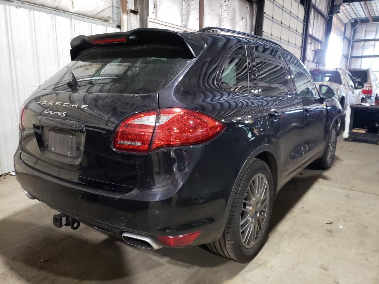Photo 4 from auction – 2013 PORSCHE CAYENNE S with VIN WP1AB2A2XDLA86155