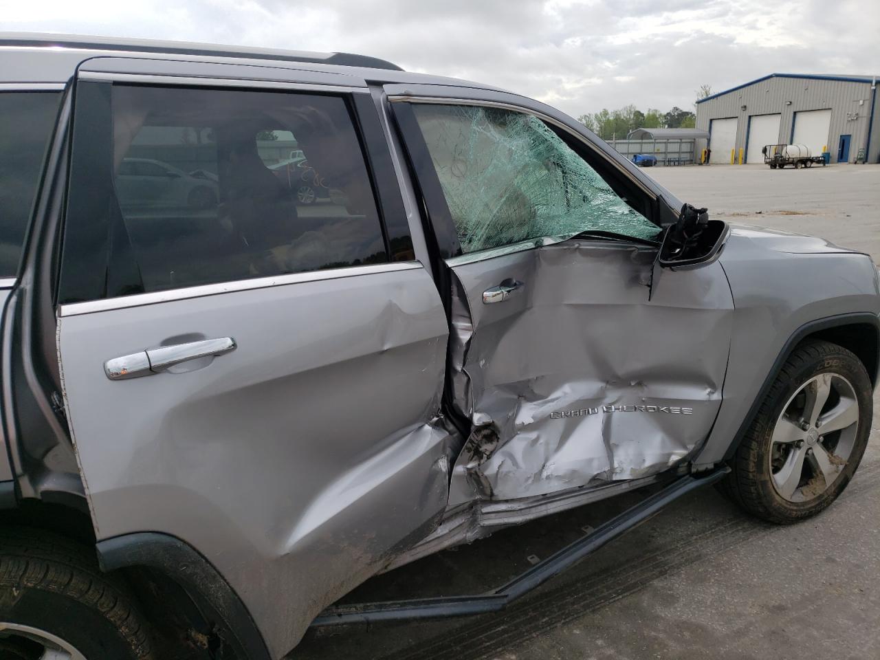 Photo 9 from auction – 2014 JEEP GRAND CHER with VIN 1C4RJFBGXEC335970