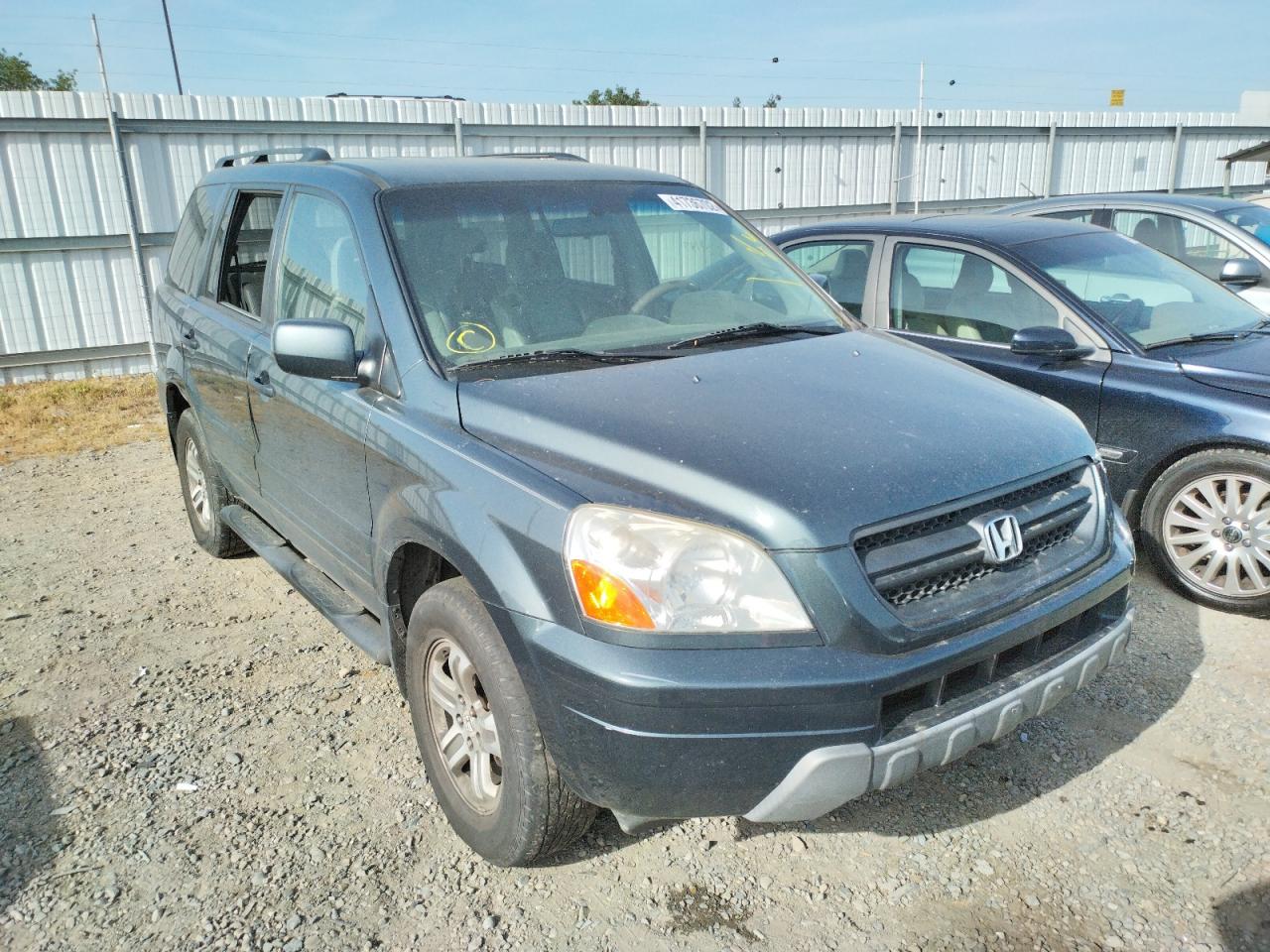HONDA PILOT EXL 2004 with VIN 5FNYF18594B006460 - Photo from auction