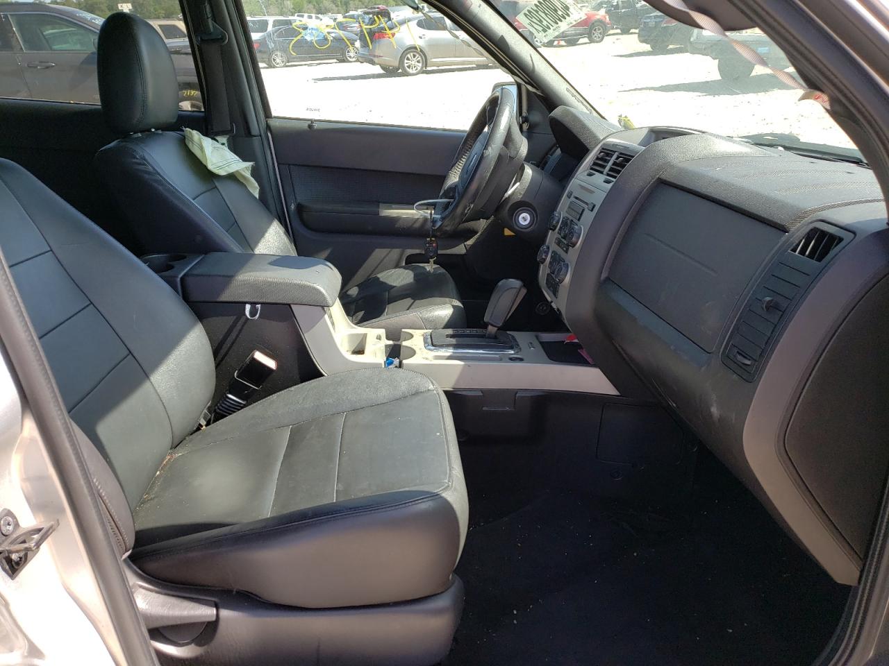 Photo 5 from auction – 2011 FORD ESCAPE XLT with VIN 1FMCU0D75BKA44829