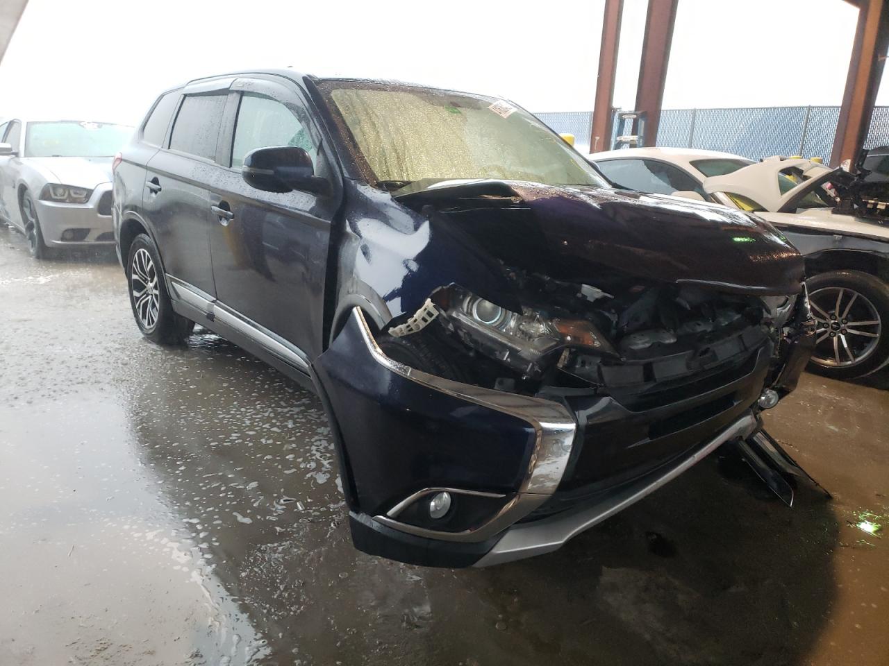 MITSUBISHI OUTLANDER 2016 with VIN JA4AD3A31GZ008174 - Photo from auction