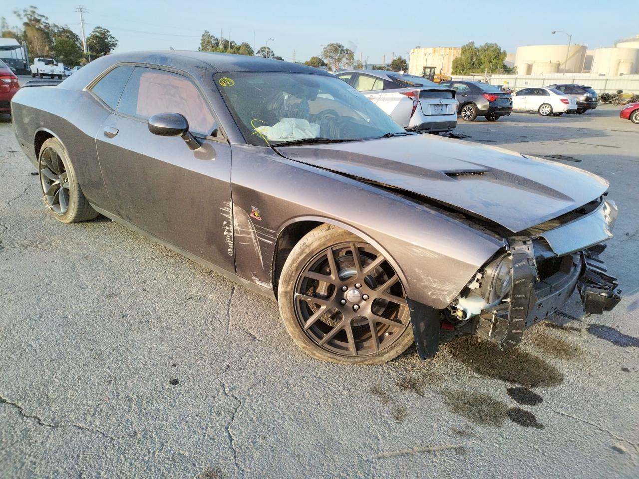 DODGE CHALLENGER 2016 with VIN 2C3CDZFJ7GH213589 - Photo from auction