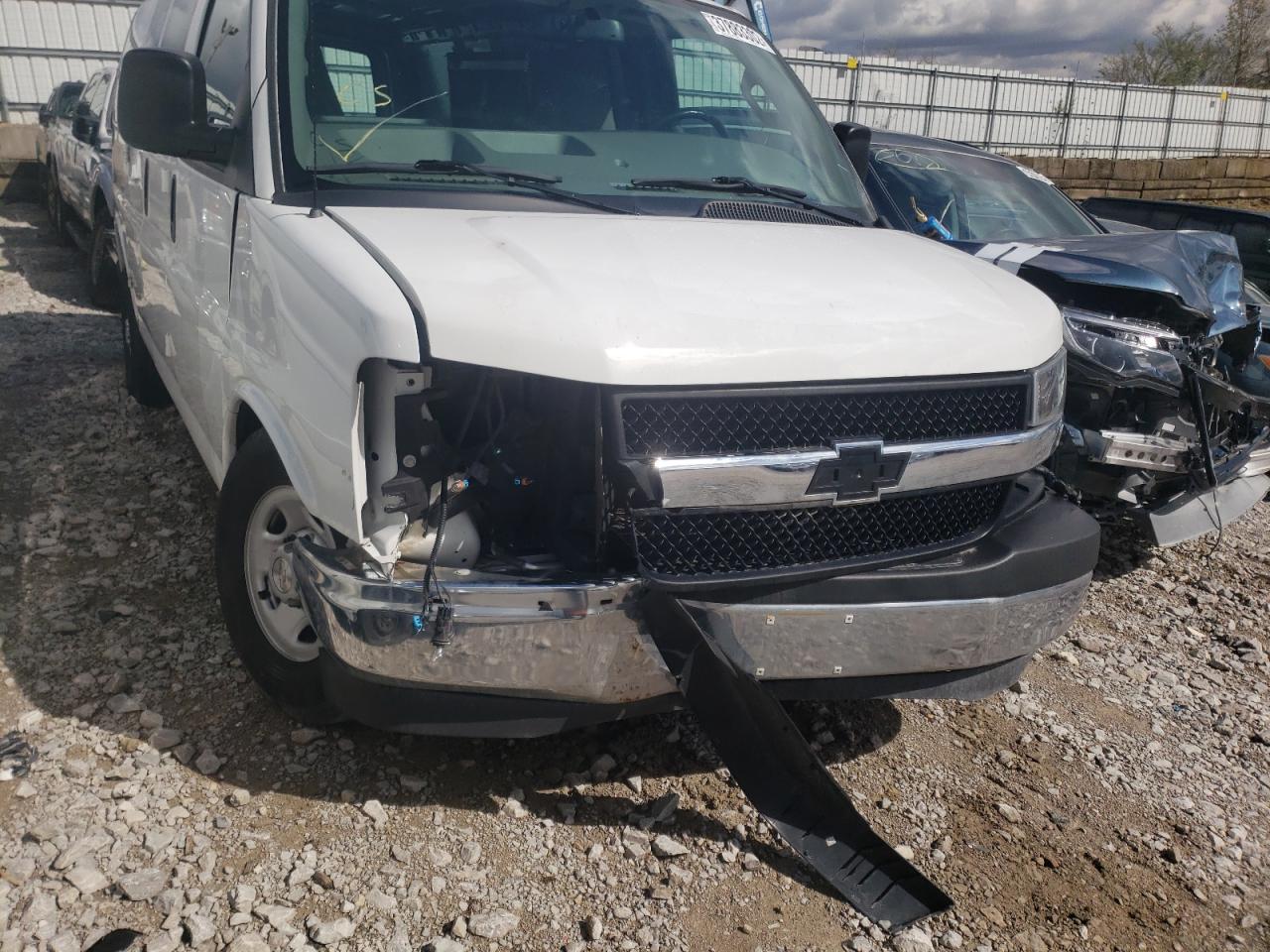 Photo 9 from auction – 2019 CHEVROLET EXPRESS G2 with VIN 1GCWGAFG4K1209352