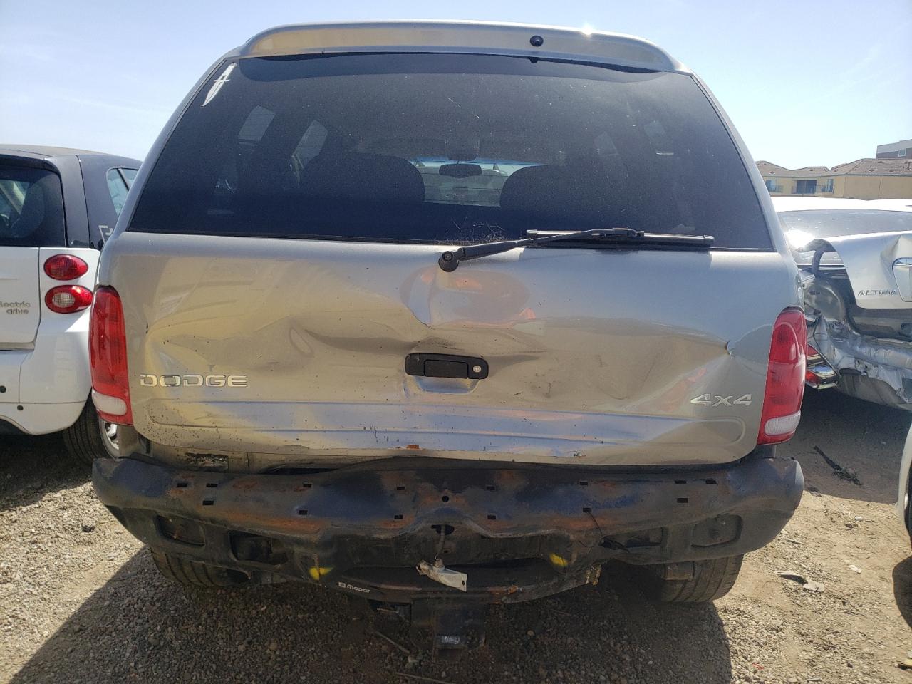 Photo 9 from auction – 2000 DODGE DURANGO with VIN 1B4HS28N4YF269956