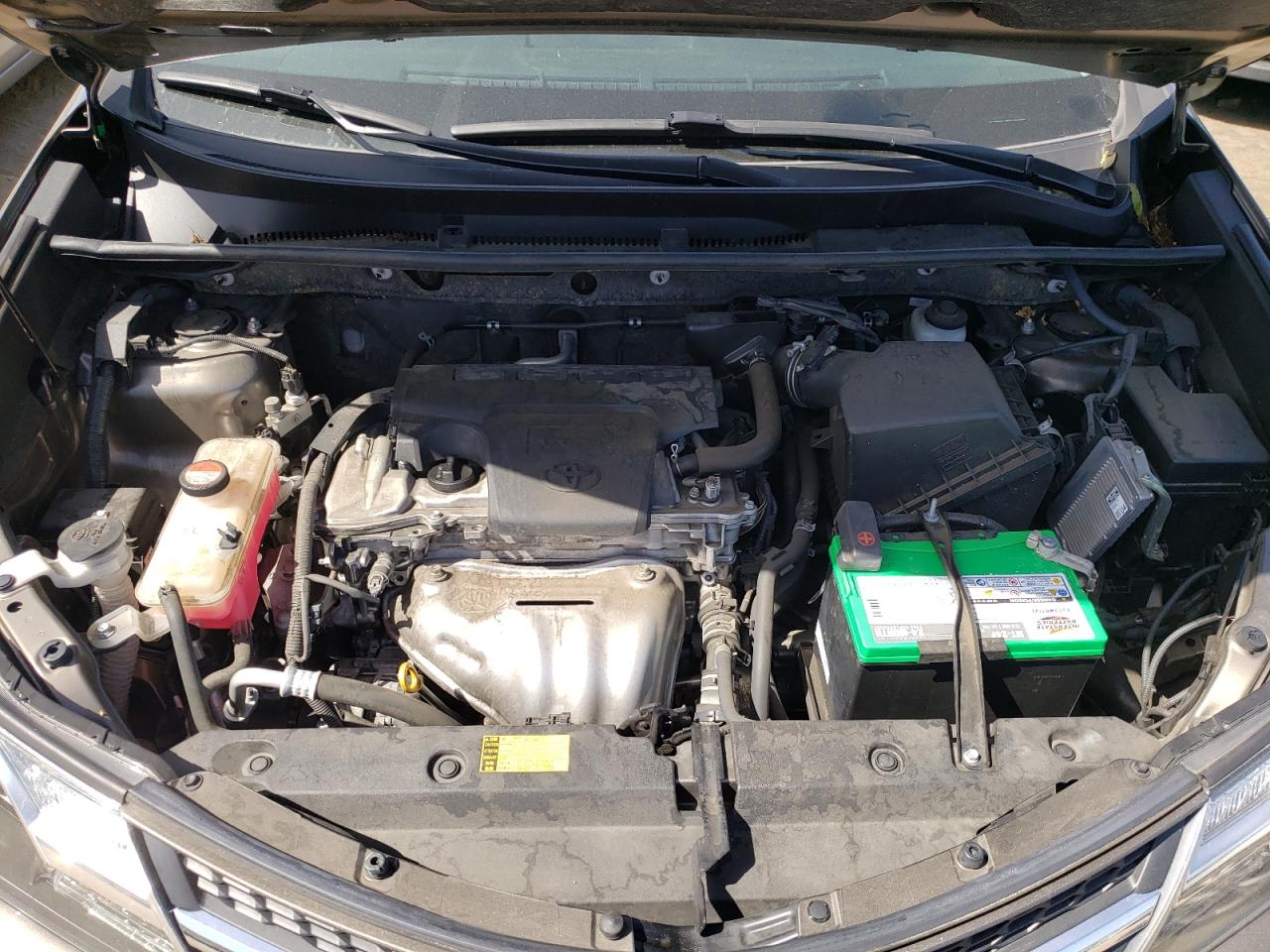 Photo 7 from auction – 2015 TOYOTA RAV4 XLE with VIN JTMRFREV7FD129708