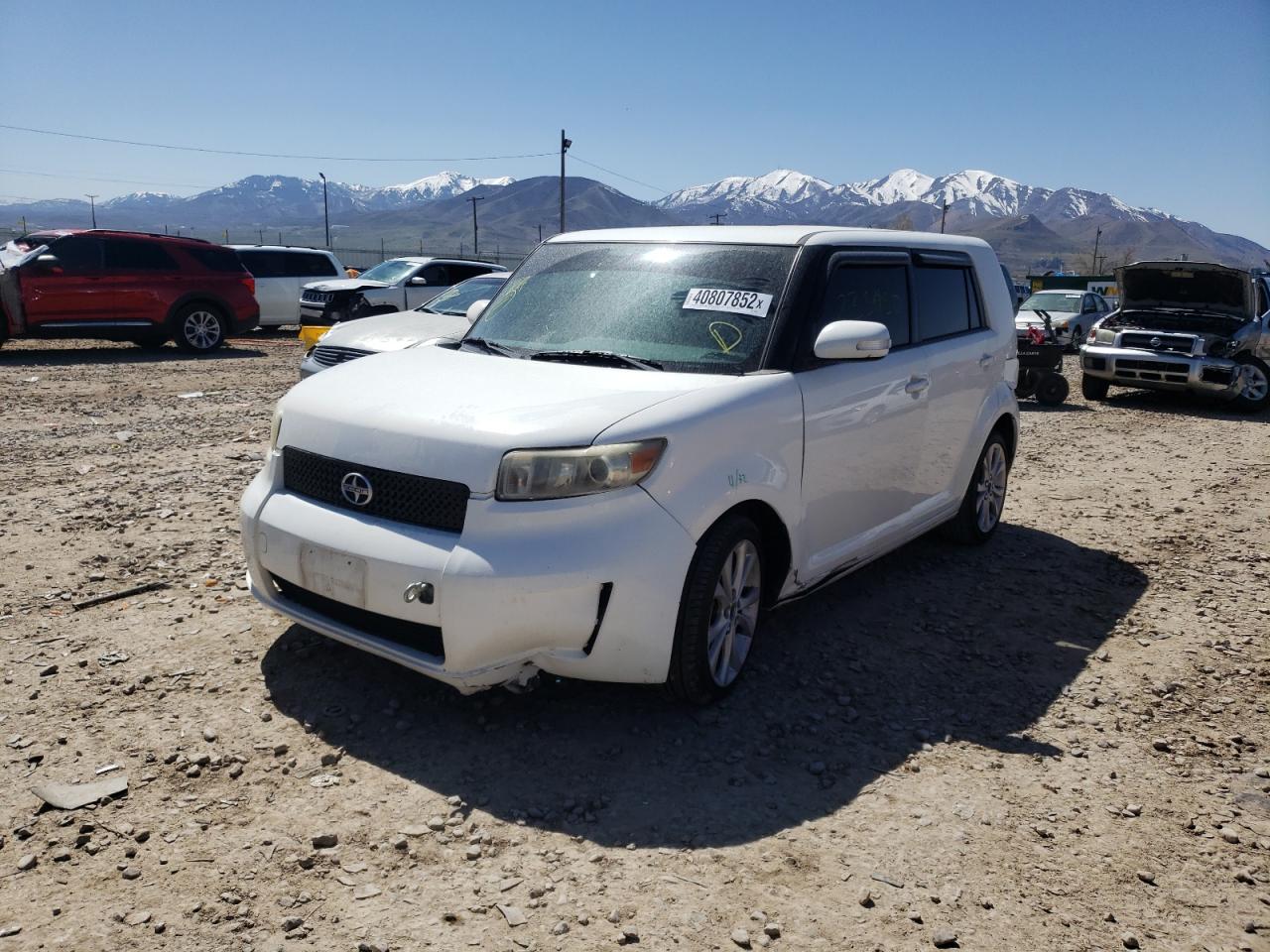 Photo 2 from auction – 2008 TOYOTA SCION XB with VIN JTLKE50EX81035397