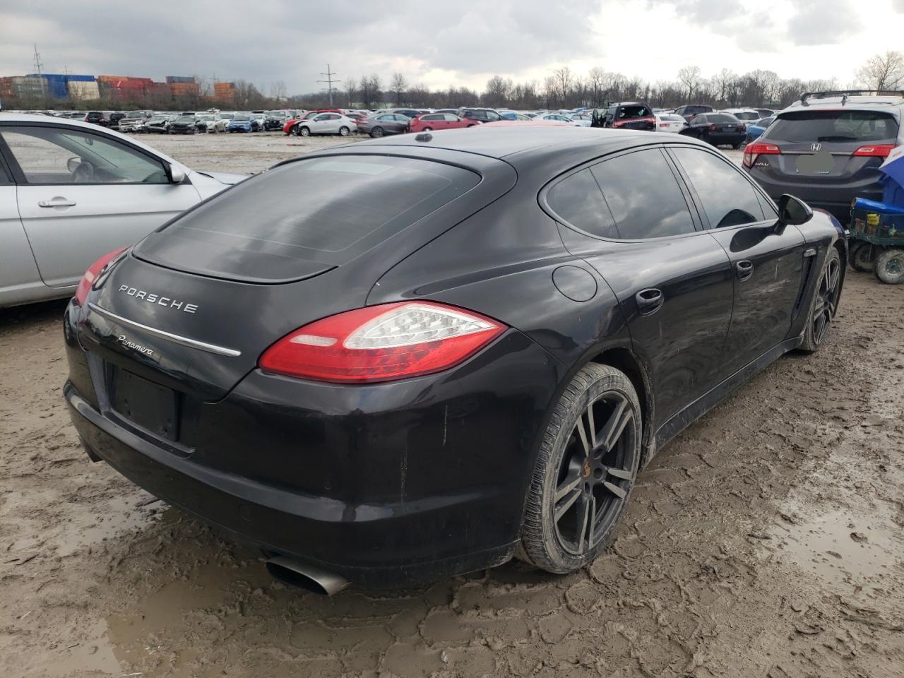 Photo 4 from auction – 2011 PORSCHE PANAMERA 2 with VIN WP0AA2A71BL015343
