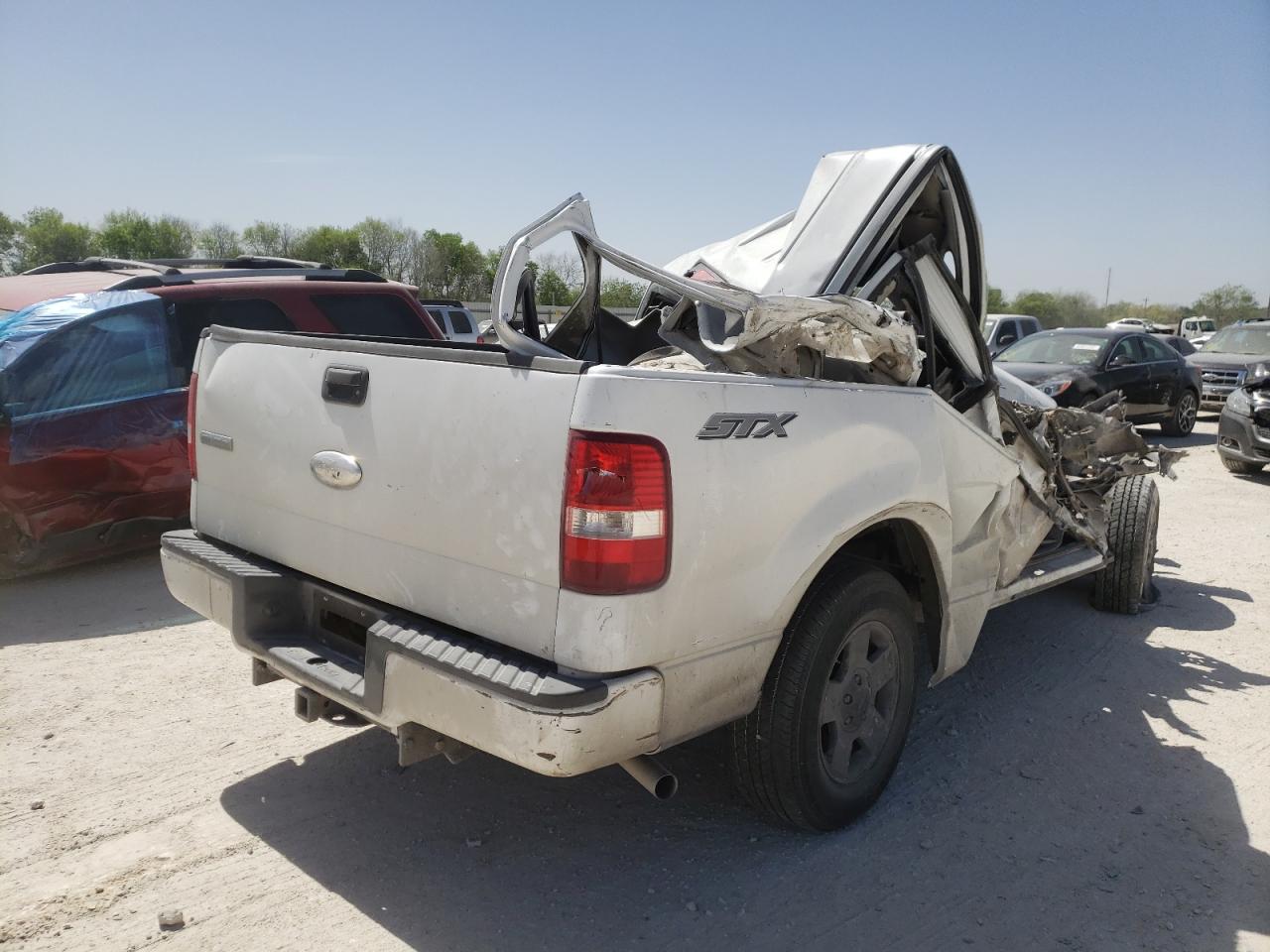 Photo 4 from auction – 2006 FORD F150 with VIN 1FTRF12286NA49727