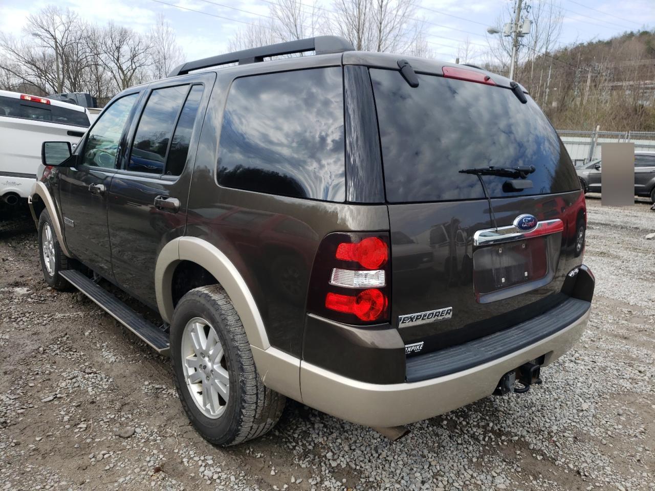 Photo 3 from auction – 2008 FORD EXPLORER E with VIN 1FMEU74E68UA58686