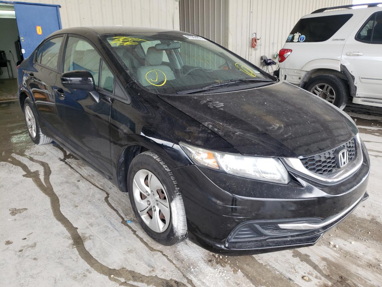 HONDA CIVIC LX 2015 with VIN 19XFB2F58FE051233 - Photo from auction