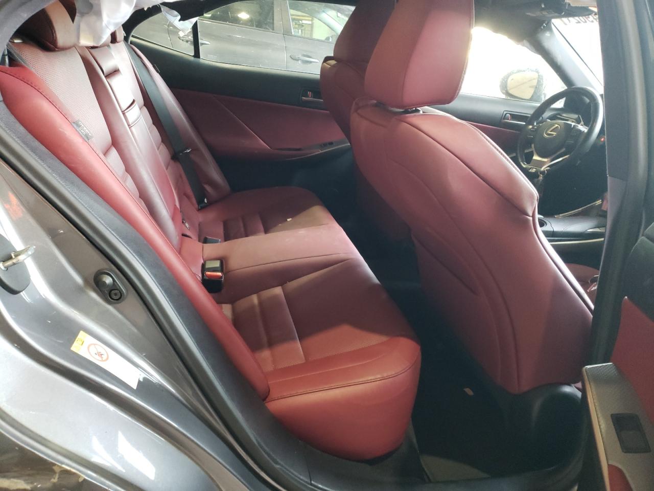 Photo 6 from auction – 2018 LEXUS IS 300 with VIN JTHC81D20J5030836