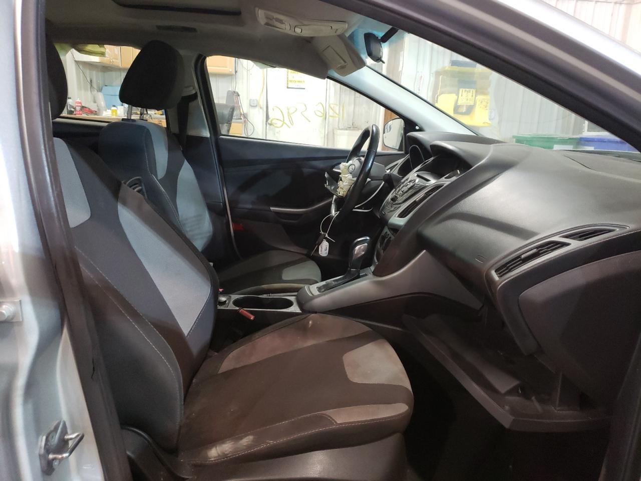Photo 5 from auction – 2012 FORD FOCUS SE with VIN 1FAHP3F29CL422513