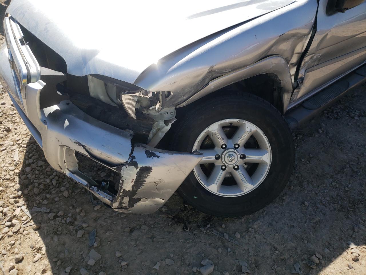 Photo 9 from auction – 2004 NISSAN PATHFINDER with VIN JN8DR09Y74W921042