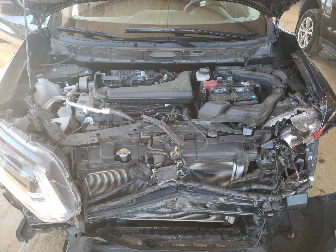 Photo 7 from auction – 2018 NISSAN ROGUE S with VIN KNMAT2MTXJP520730
