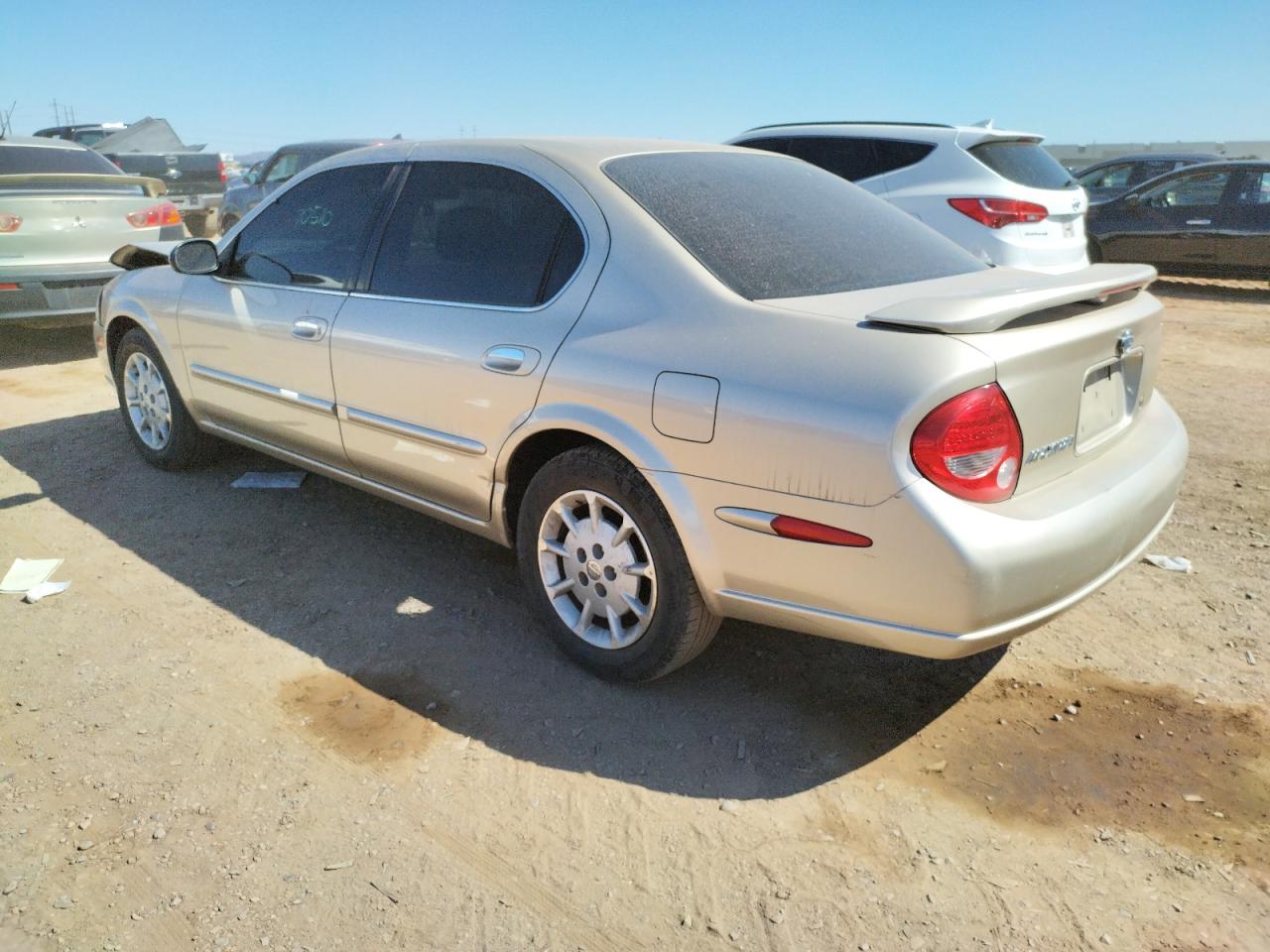 Photo 3 from auction – 2000 NISSAN MAXIMA GLE with VIN JN1CA31D7YT764275